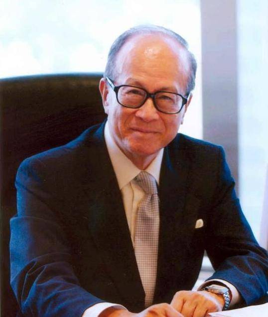 她公開承認拜金！18歲被香港富豪「花1.2億帶回家過夜」　次日「原配在家中暴斃」死因至今成謎