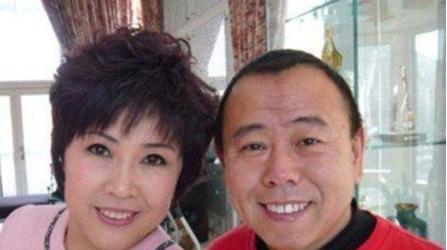 為愛陪住8年男廁所！爆紅後被老公嫌棄2年　她25個字「挽回婚姻」成億萬闊太
