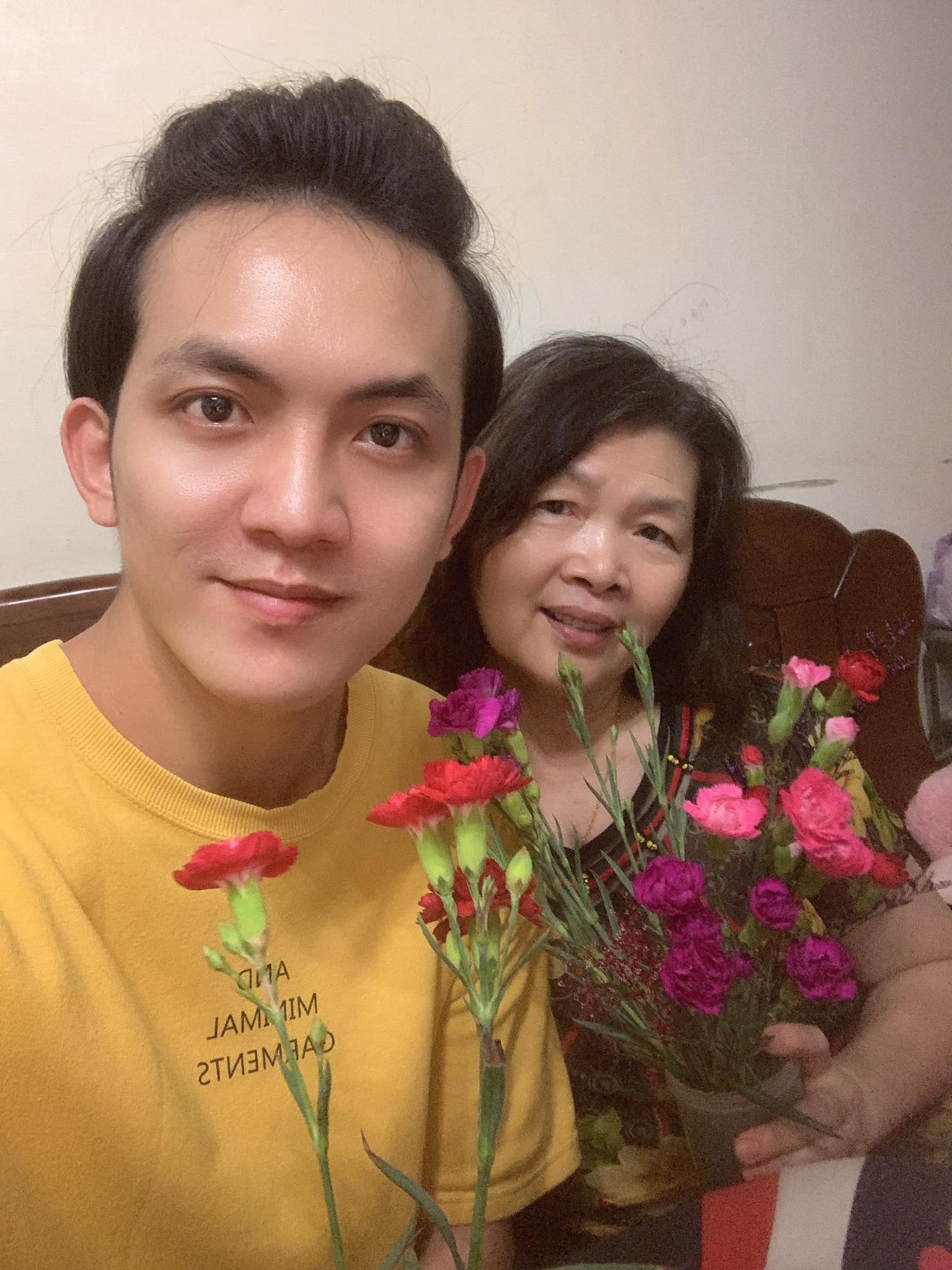 母子果然連心！八點檔小生曝「戶頭沒錢繳不出房租」媽媽突打來　眼淚奪眶而出「認自己超不孝」