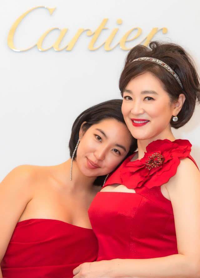 氣場藏不住！超強星二代「隱藏爸媽身分」跑去當打工仔　「不要父母豪宅股份」靠自己驚人身分曝