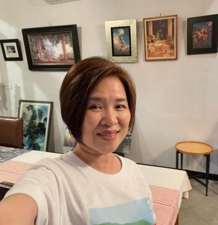 踩到媽媽底線！56歲大咖女主持「被當眾一個耳光」像小孩跟在後面　她淚「很多家庭不能說」吐無奈