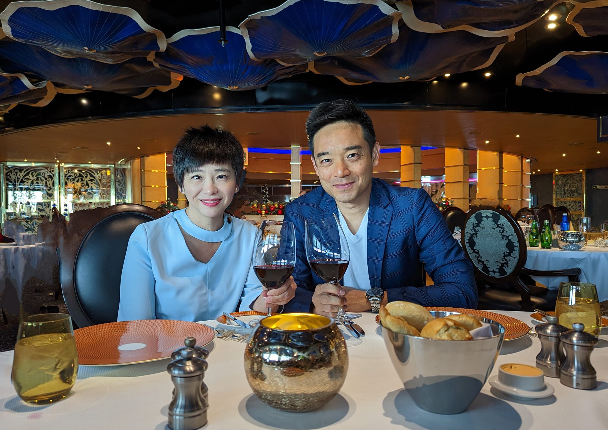 22年婚姻如初戀！岑永康張珮珊南極慶祝 甜蜜互讚對方三大優點
