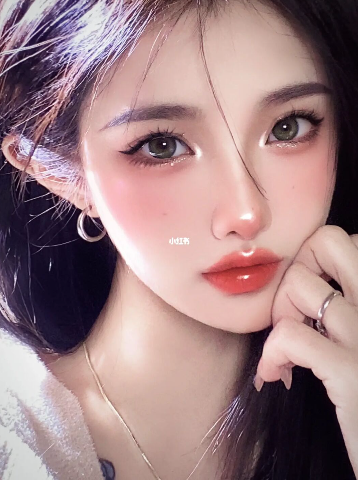 擋不住的神級美貌❤️溫柔系「白皙口罩正妹」眼睛好迷人　口罩下「宛如言情小說女主」正翻天