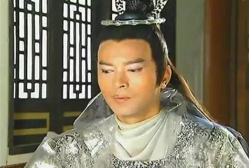 曾熱烈追求林鳳嬌！資深男星「選擇默默退出」反而關係昇華　「一手捧紅大咖明星」連吳宗憲都不敢得罪