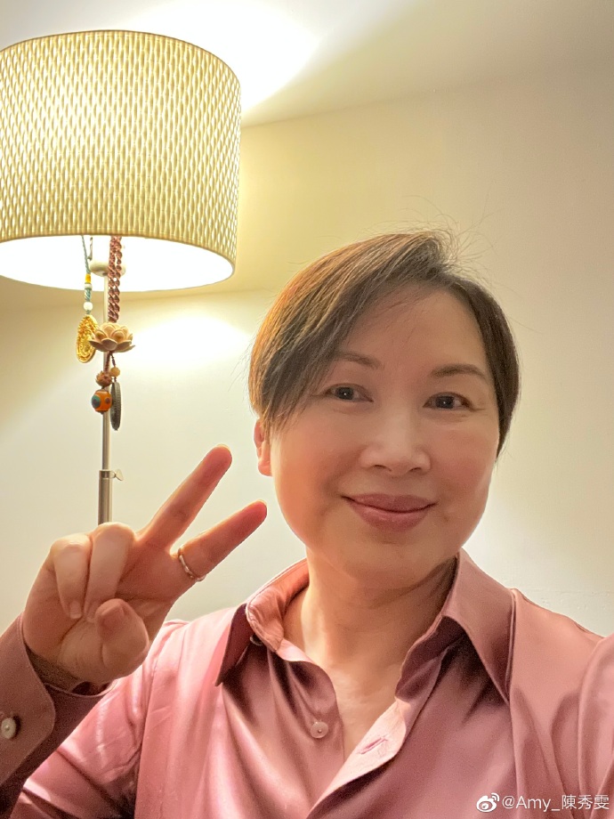 軟爛尪掏空家產！當紅花旦「挺孕肚阻止他出家」隱忍28年婚　恢單後「61歲圓潤可愛」近況曝