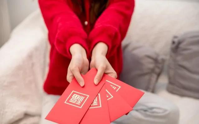 該怎麼給才得體？大姑給兒子2000元壓歲錢「可她家有3個孩子」　一位寶媽「機智應對」被讚高明