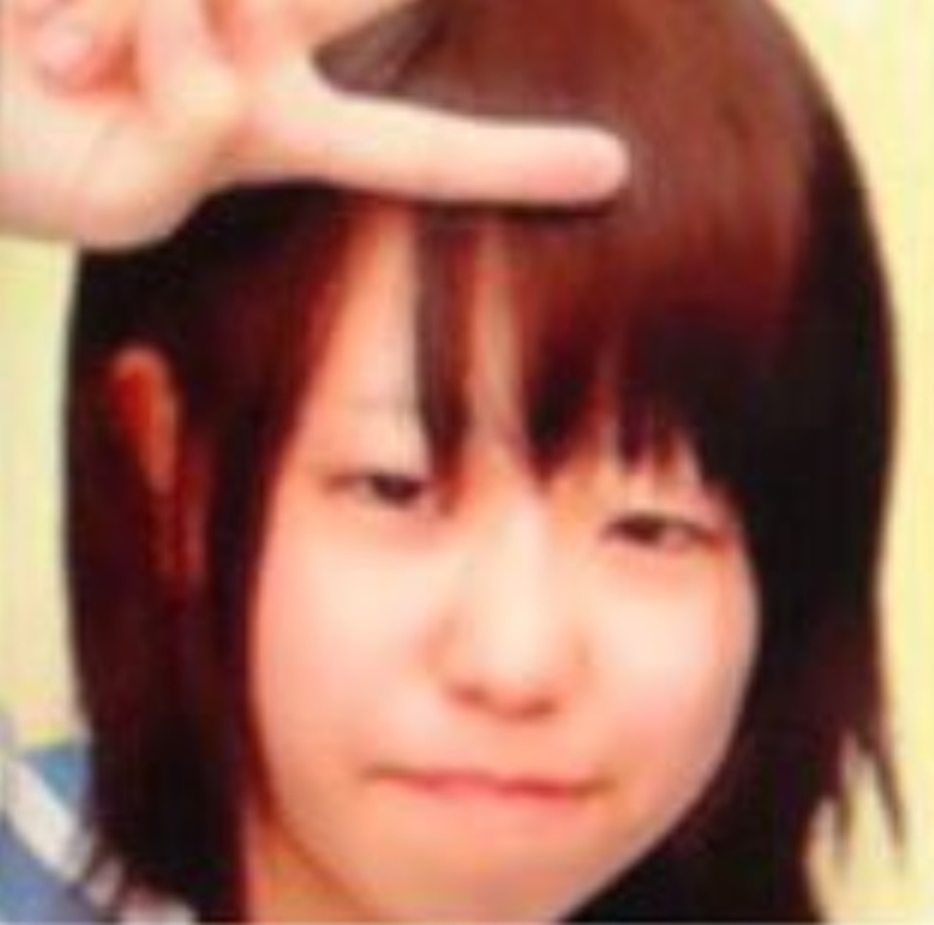 夢想當模特兒！小眼女被笑「沒有照過鏡子」　她決定整形「25歲逆襲為美女CEO」正到撞臉女明星