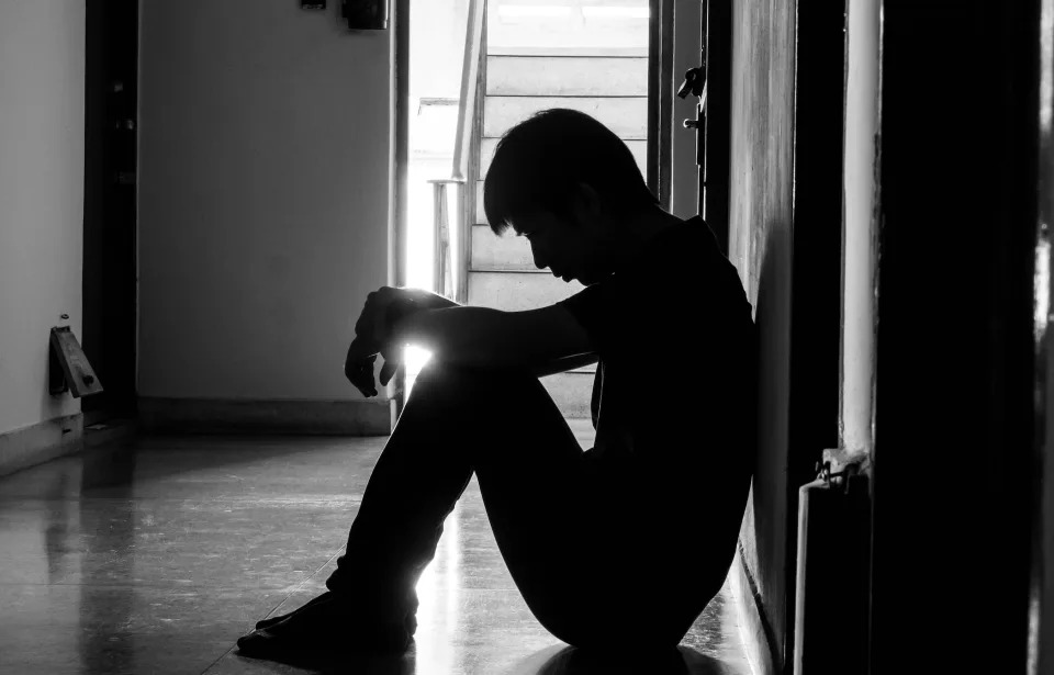 單親爸離世！13歲獨子「籌不出喪葬費」還要照顧臥床嬤　「他們第一時間出手了」籲外界伸援手