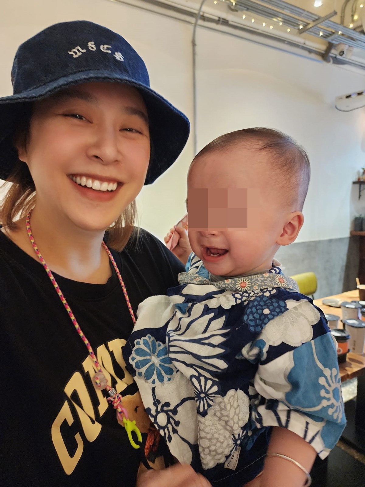 明金成走後1年！雙胞胎兒滿1歲「舉行抓周儀式」曝近況　乾媽黃小柔暖曝「好心人持續幫忙」感激不盡