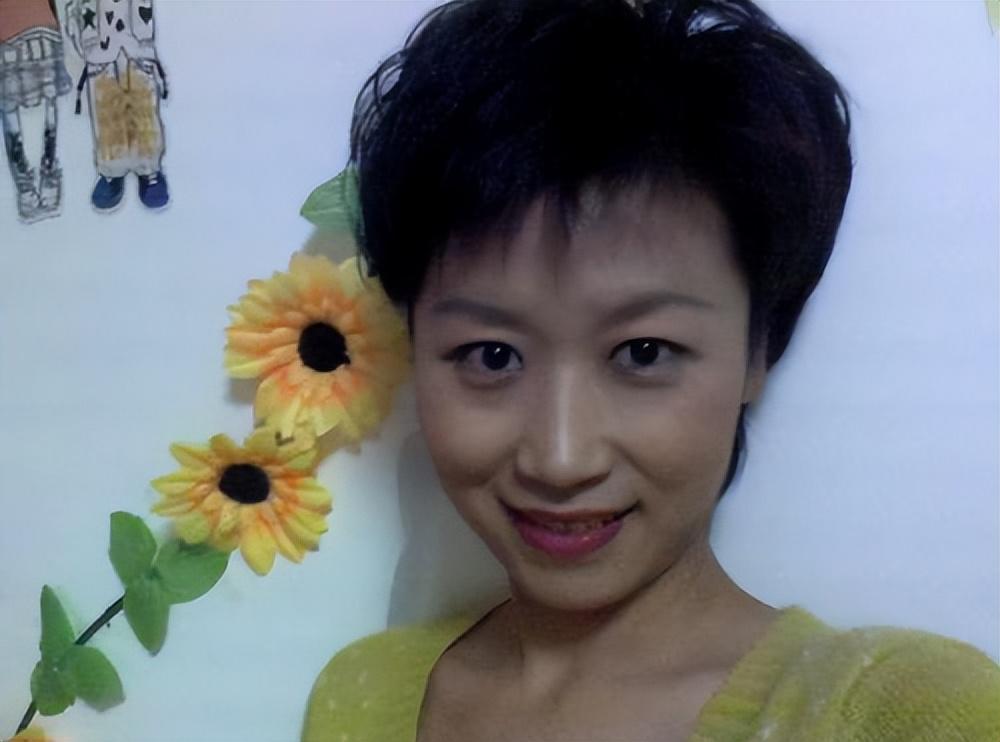 才剛登記！女主持「新婚24小時離世」躺在尪懷裡　「生前最後貼文曝」竟成臨終遺言