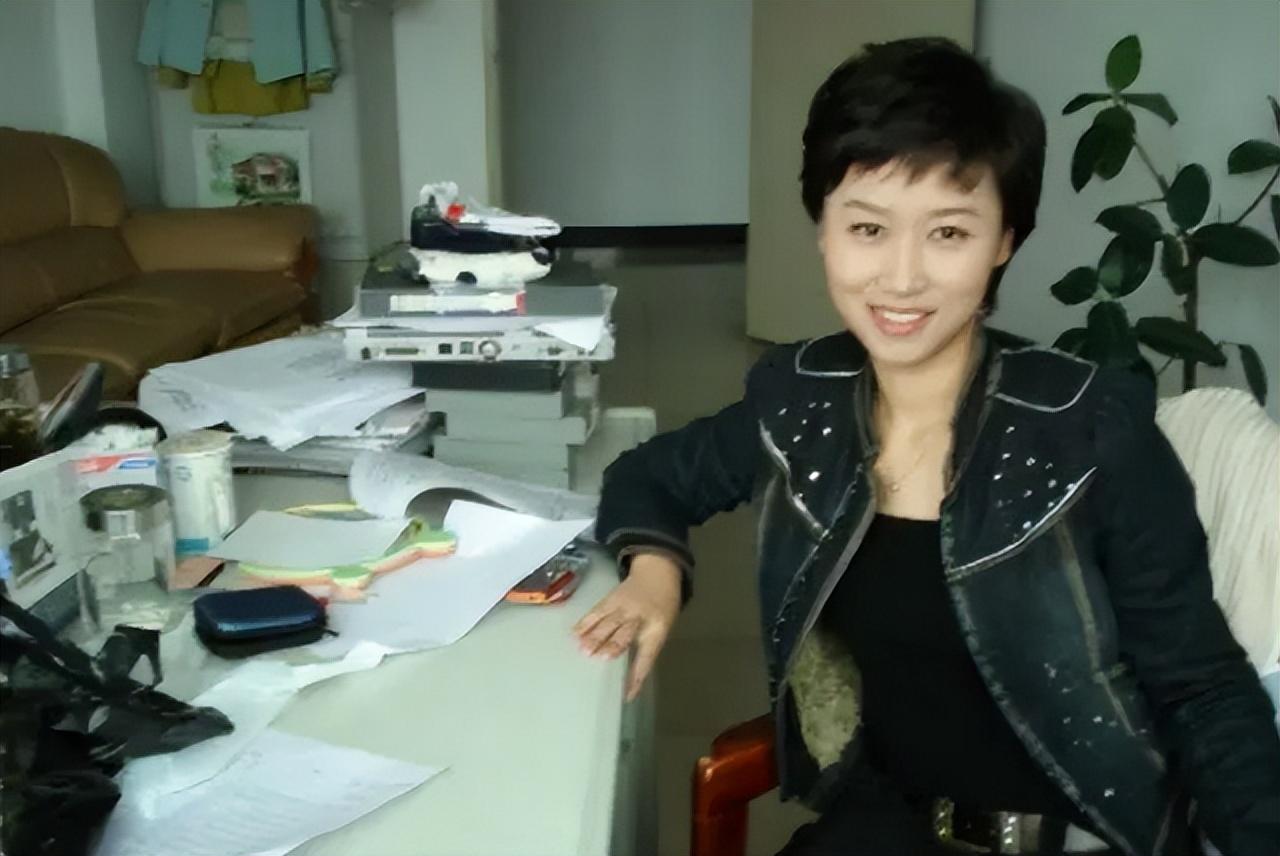 才剛登記！女主持「新婚24小時離世」躺在尪懷裡　「生前最後貼文曝」竟成臨終遺言