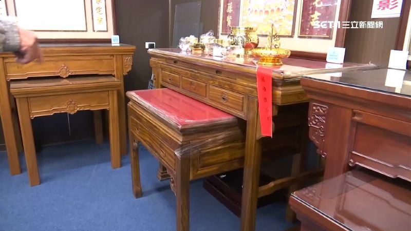 逢年過節都要拜！人妻奉勸別嫁「家有神明廳的男人」　透早起床爬4樓「網酸婆家才奇怪」
