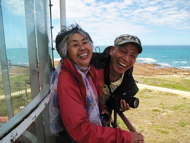 花甲夫妻退休後！財產不留子「環遊世界70國」享受第二人生　跟老伴「再談一次戀愛」愜意又精彩
