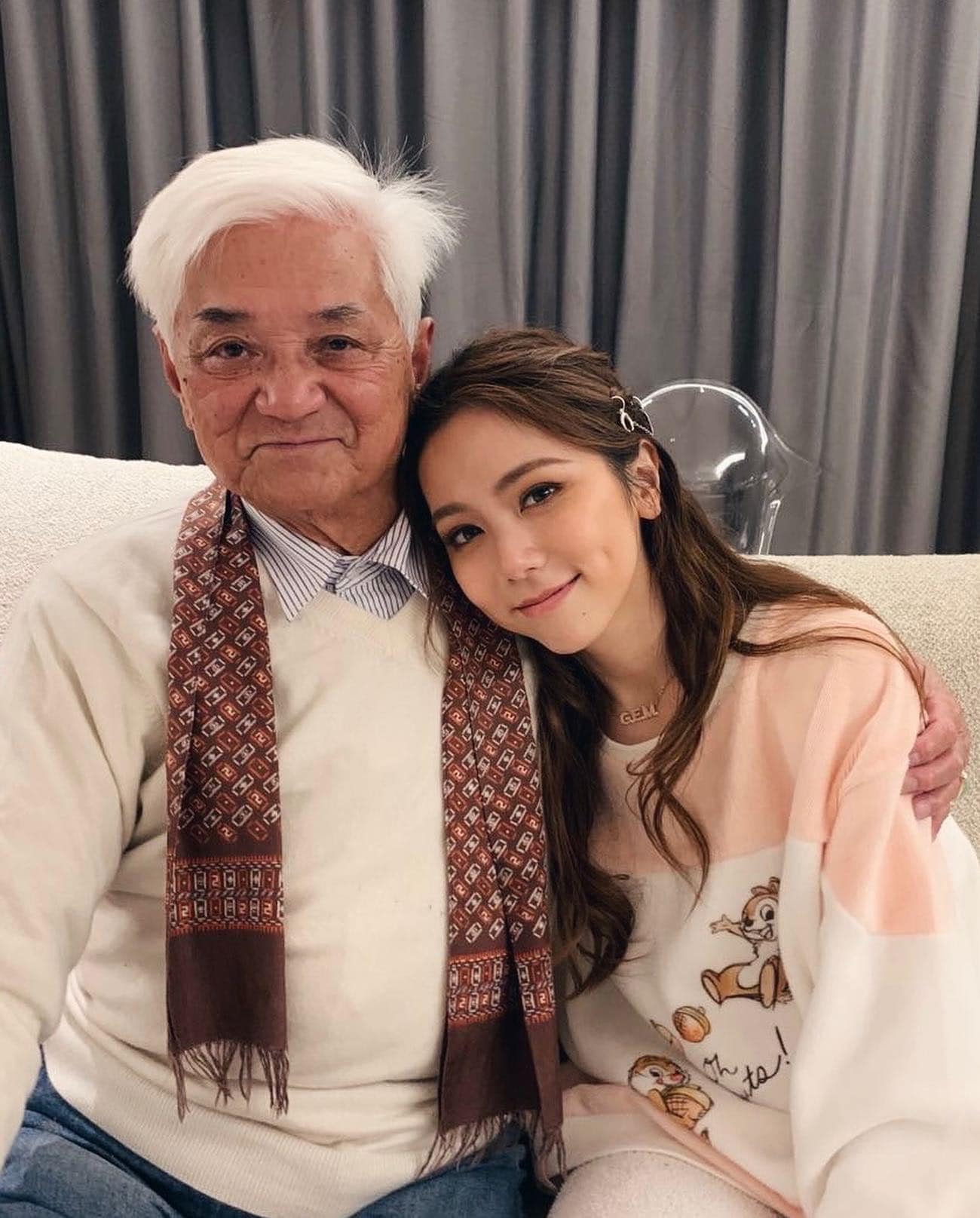 年前至親離去！31歲女星「再也無法和親人團聚」悲痛發文　悲吐心聲「等我們在天國相聚」讓人不捨