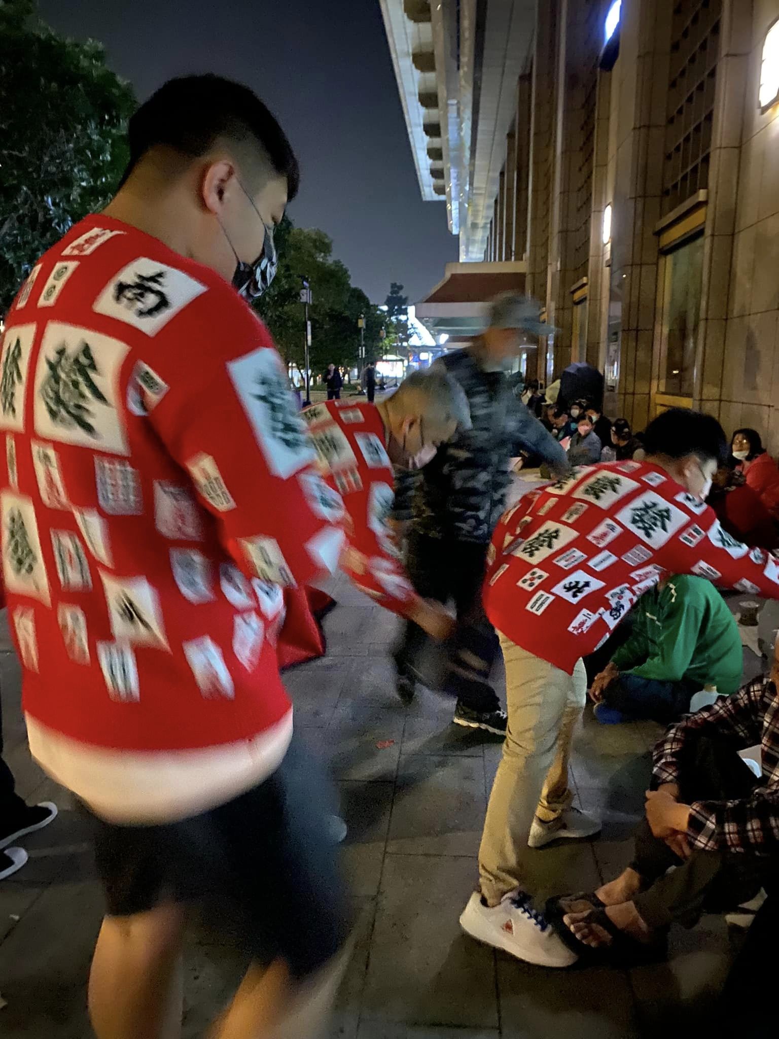 婆婆80大壽在除夕！郁方「換一種方式祝壽」親手寫祝福　為長輩添壽「見這一幕」心疼哭了