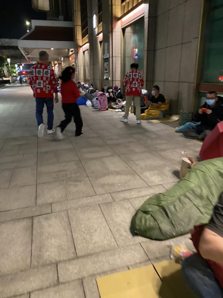 婆婆80大壽在除夕！郁方「換一種方式祝壽」親手寫祝福　為長輩添壽「見這一幕」心疼哭了