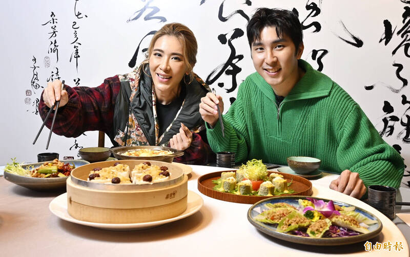 過年孝敬胡瓜！小禎紅包袋上「手寫5字」認了：都比不上爸爸的　曝「超驚喜計畫」全家都好期待