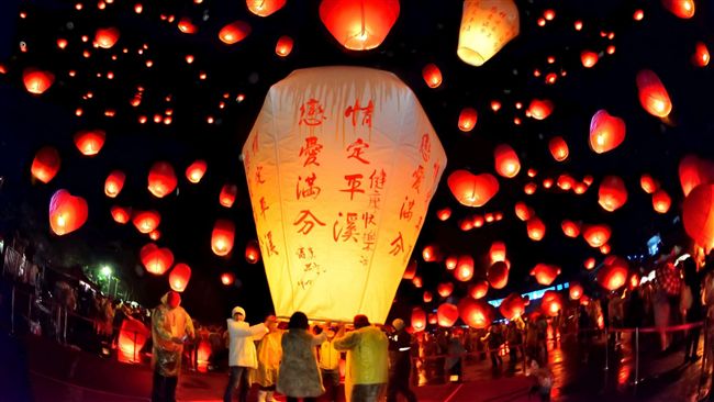 即將迎來最強補運日！命理師揭元宵「天官賜福吉時」整年都不可多得　求財守財趁現在「靈驗祕法曝」