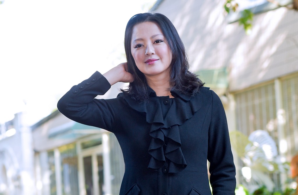 不眷戀演藝圈！45歲女星離婚又遭騙百萬「轉行當房仲」　近照被挖出「身材全變調」網錯愕：認不出來