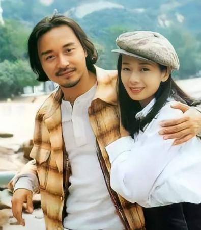 當年一見鍾情！張國榮「唯一求過婚的女人」分手後關係昇華　62歲「歷經2次失敗婚姻」三婚近況曝光