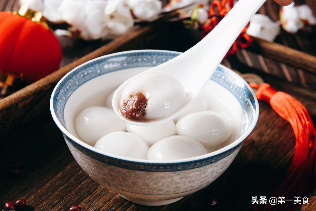 元宵節到了！煮湯圓「開水煮」還是「冷水煮」　牢記3點湯圓「不破皮不露餡」軟糯香甜