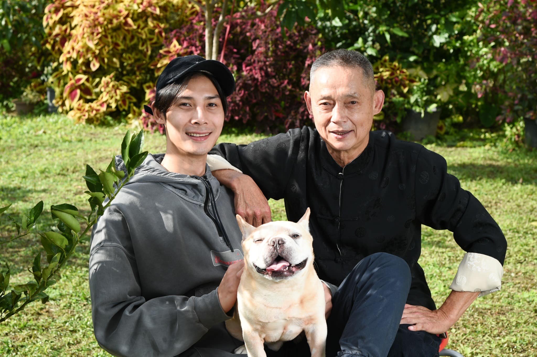 年前失摯愛！鄭平君「悲痛送走10年家人」：處處都是他影子　淚喊「火來了趕快跑」長眠樹下