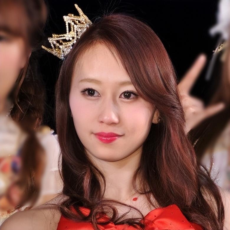 從富太淪為陪酒女!知名女星被「假富豪丈夫」騙走所有財產 離婚後「為養孩子下海」:請粉絲多多關照