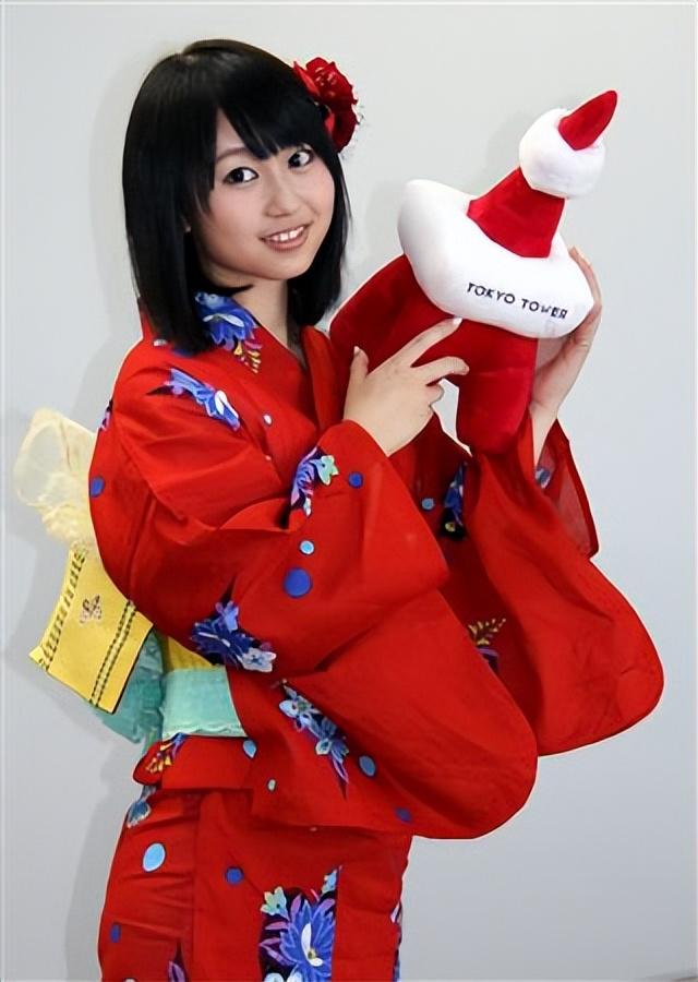 從富太淪為陪酒女!知名女星被「假富豪丈夫」騙走所有財產 離婚後「為養孩子下海」:請粉絲多多關照