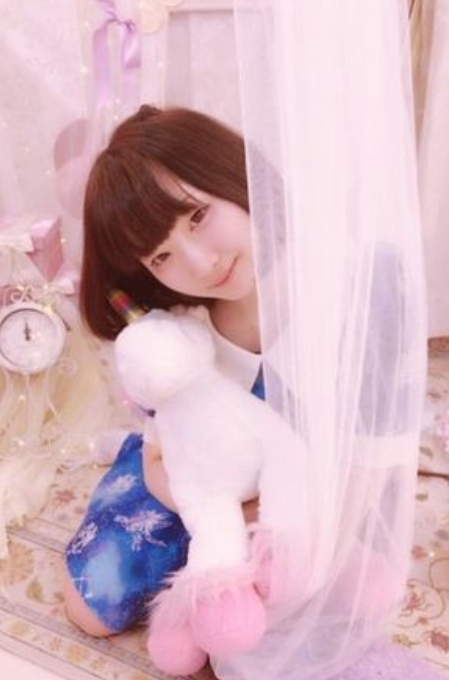 24歲女星命案！被發現「躺在旅館床上」全身染紅離世　中年嫌犯遭逮「一定要確定她沒命」疑點重重