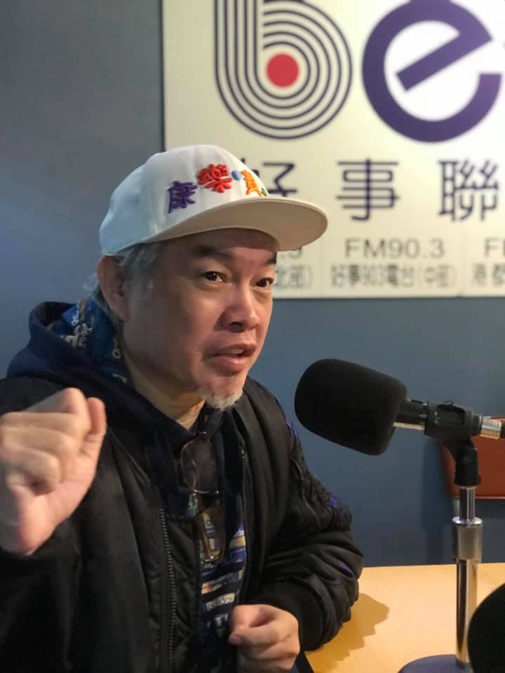 照顧前輩也提攜後輩！男星淚謝「康康多次相助」揭私下1暖舉　「接尾牙不忘李炳輝」台上一幕感動到哭