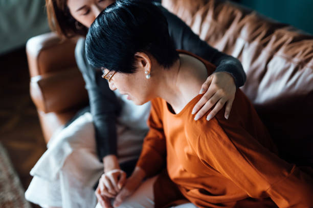 33歲獨生女單身未婚！59歲媽心急如焚「不想看她孤獨一生」狂催婚抱孫　兩性專家「戳破2關鍵」很現實