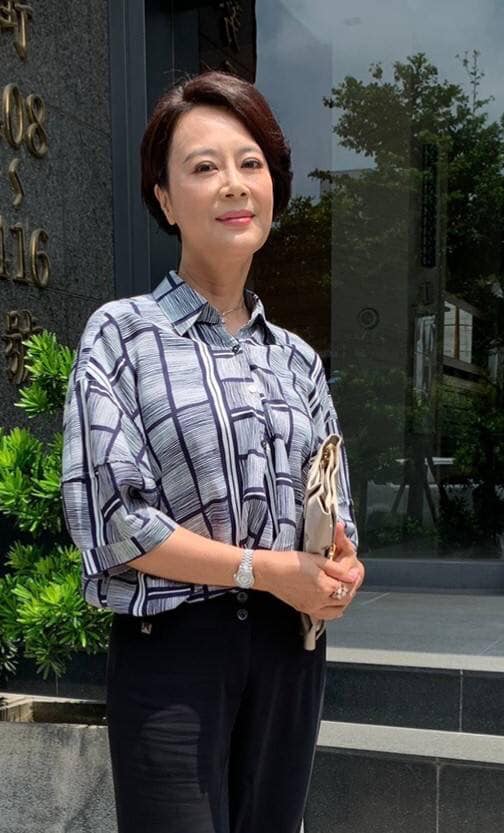 手術前3天離世！八點檔女星慟曝「媽媽沒撐過」　「3年內三至親離開」她消沉往大海走