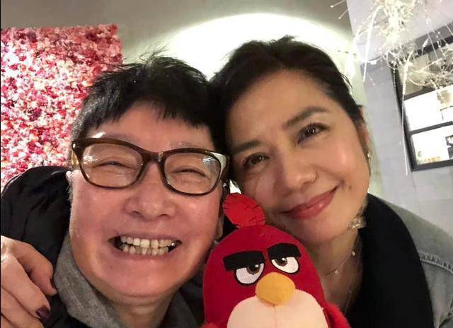 68歲蘇施黃抗癌成功！戰勝乳癌後再遇大腸癌三期，化療吐到爆瘦仍樂觀面對
