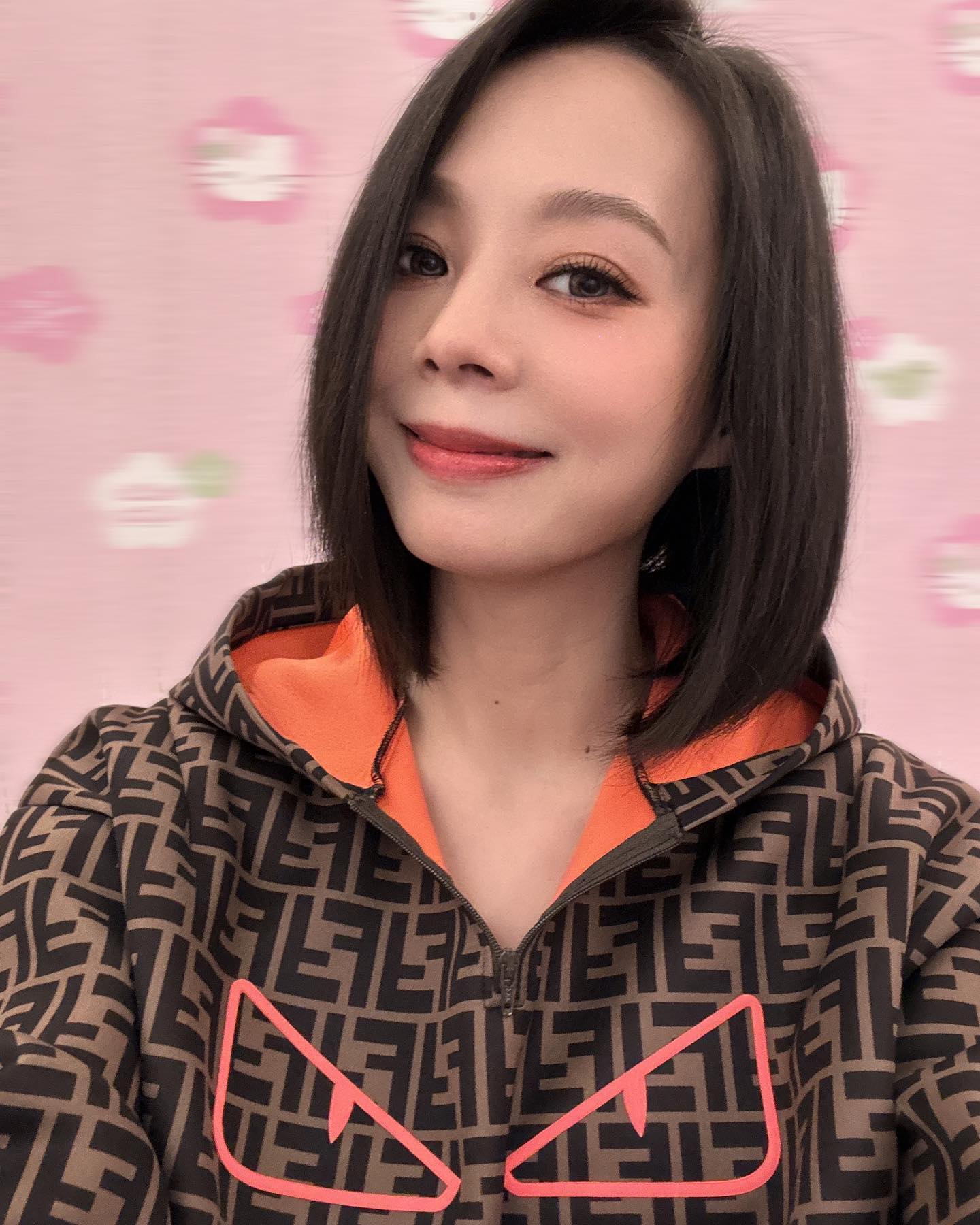 才說想結婚！42歲台語小天后「「自爆早當媽養小孩」　「收到孩子卡片」感動：母愛真的很偉大