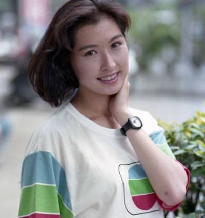 當年選美冠軍！影帝老婆「頂最高學歷出道」甘當背後女人　恩愛25年近照曝「55歲嫩臉像學生」