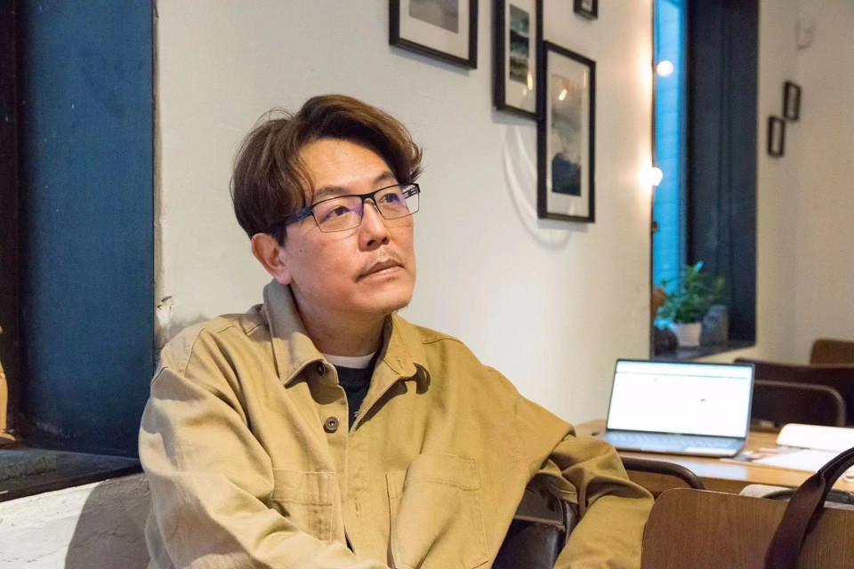 放下如日中天事業！大學教授「返鄉照顧失智父9年」　「我離世界越來越遠」長文告白最後看到哭