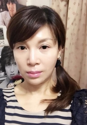 怪病纏身多年！57歲台語歌后「突然鬆口想引退」　飽受折磨「搥牆想要尋死」：醫生也無解