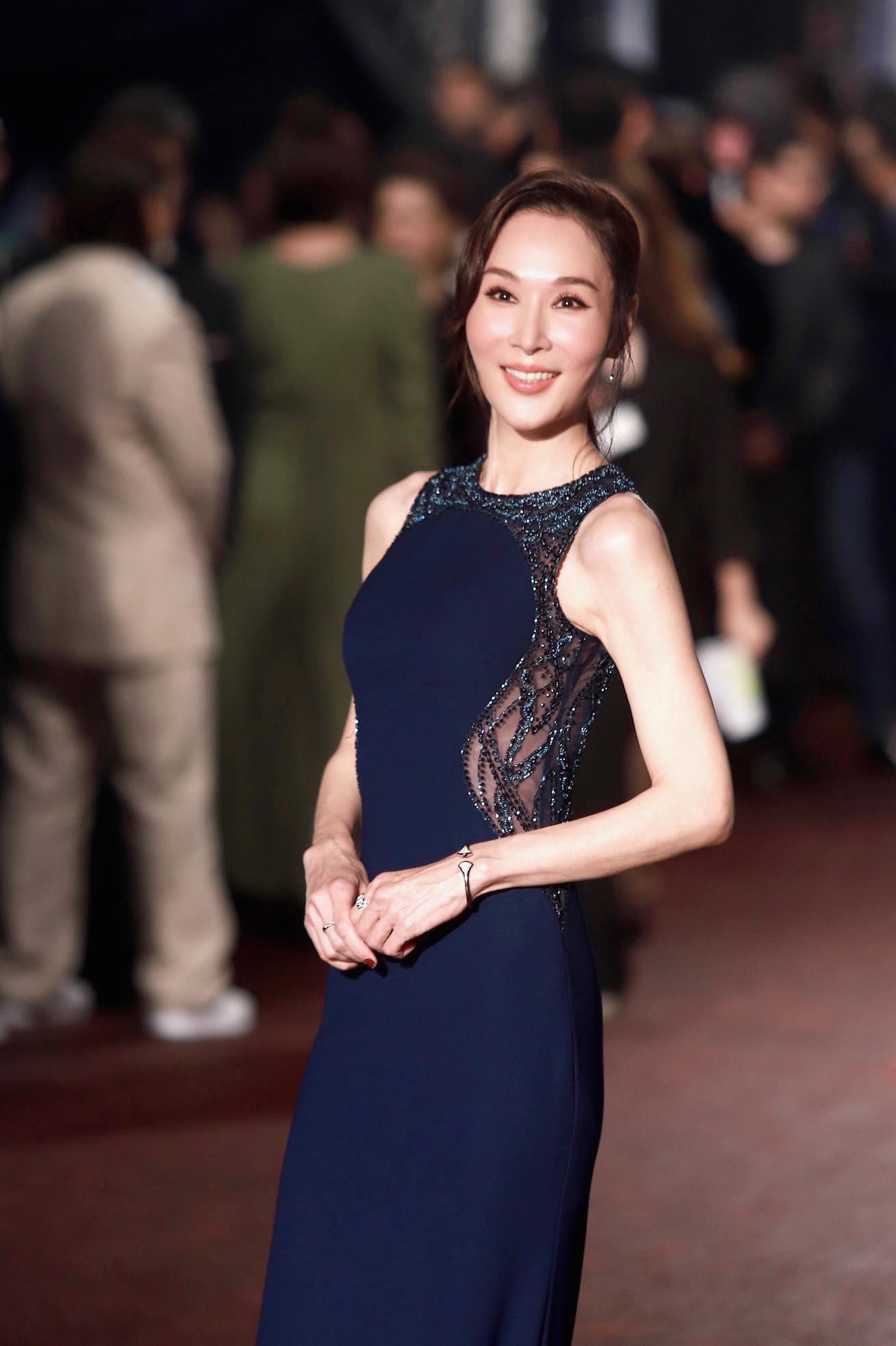 父曾病危住院20天！《一家團圓》女星離婚後「專心奉養雙親」　「曝常青樹爸近況」粉絲超想念