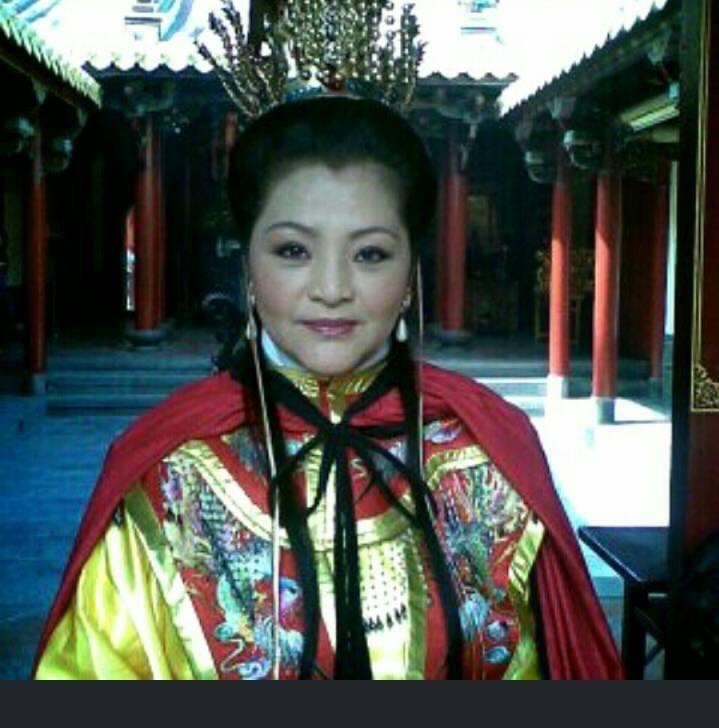 躺床4天！67歲女星「腳尾飯都準備好」醫生也搖頭：沒救了　猛然驚醒「身穿紅衣紅鞋」家人全嚇到