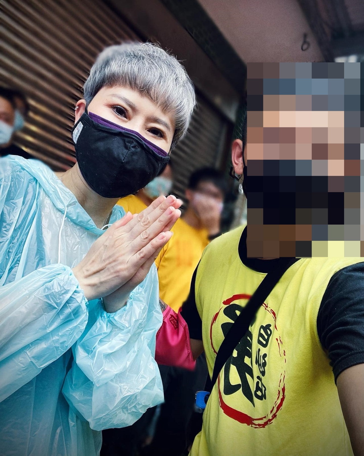 被告知時間剩不多了！55歲台語天后「抱病追白沙屯媽祖」年年不缺席　雙手合十「誠心祈願畫面曝光」感動信徒