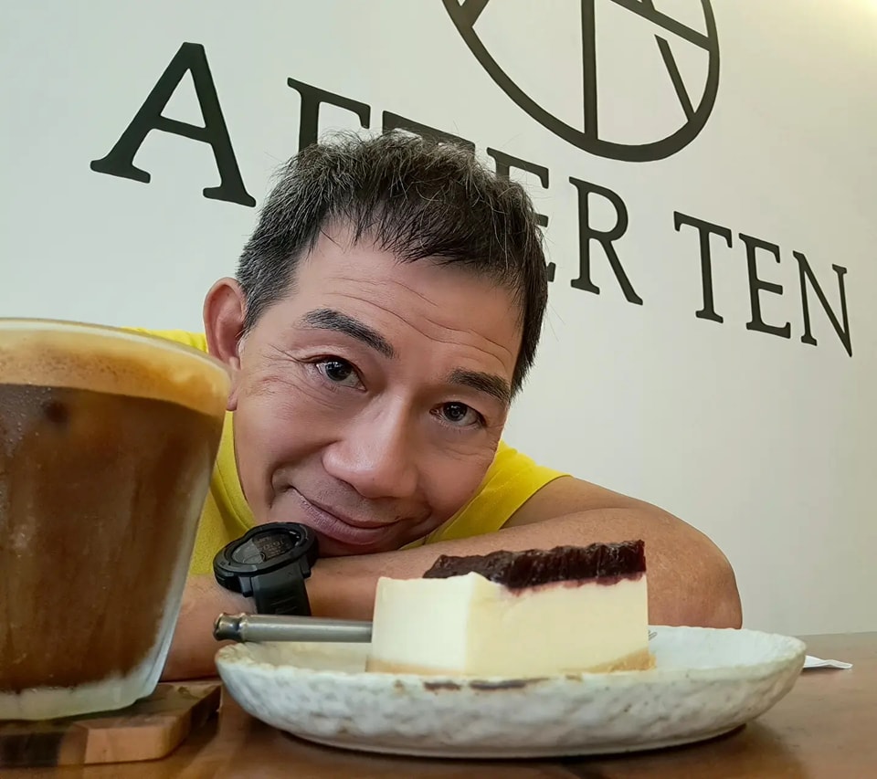 套牢圈外女友！59歲金馬男配「愛情長跑30年」終修成正果　念誓詞落淚「相守一生不容易」