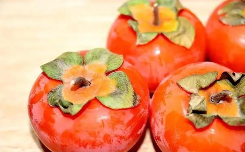 蘋果是胃病的「催化劑」？醫生勸告：若想保護胃「7種水果」要少碰