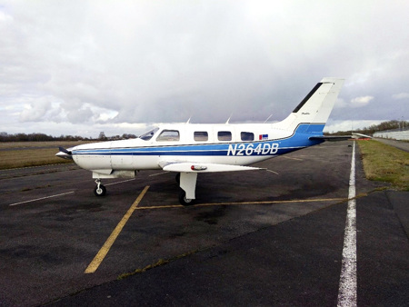 伴屍飛行！57歲副機長「飛一半猝逝駕駛艙」不治身亡　機長哽咽「以為他在開玩笑」最後遺言曝光