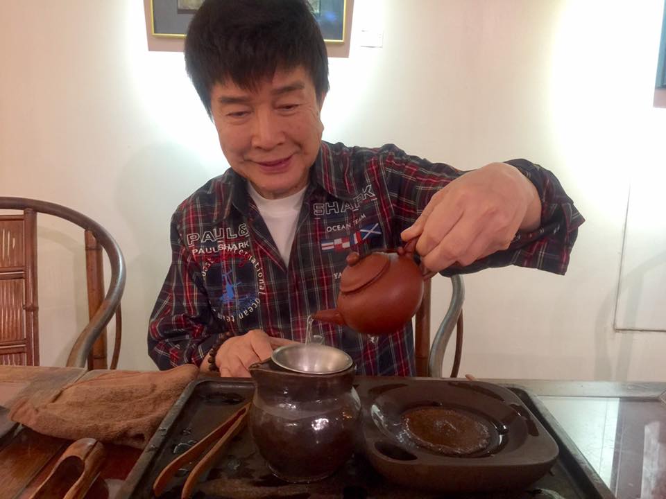 一度發出病危通知！83歲台語歌王「3度心肌梗塞」坦言：已交辦後事　自爆「1恐怖隱疾」痛到無法下床