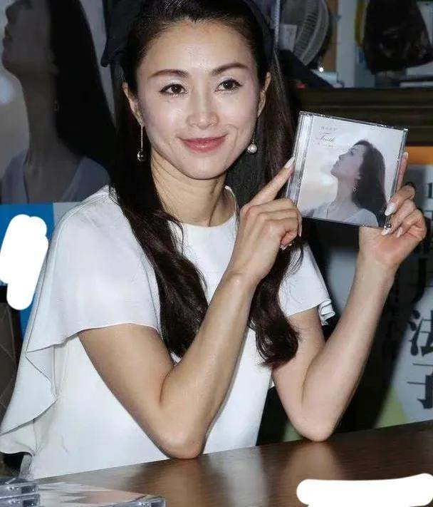 曾紅遍亞洲！她從玉女巨星「落魄到乞討」被人唾棄　原罪竟是「渣男丈夫」還同她人共侍一夫