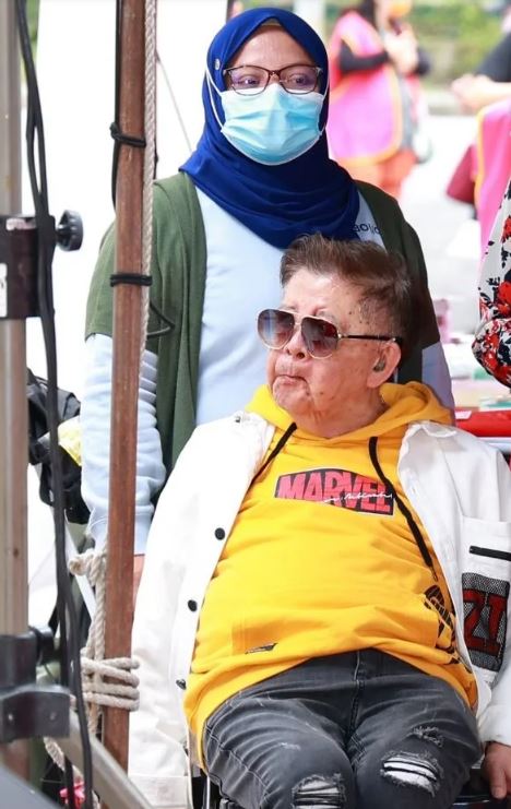患帕金森氏症！82歲秀場天王「自爆憂鬱想不開」老淚縱橫　養子不聞問「賣掉四間房」啃老本苦撐