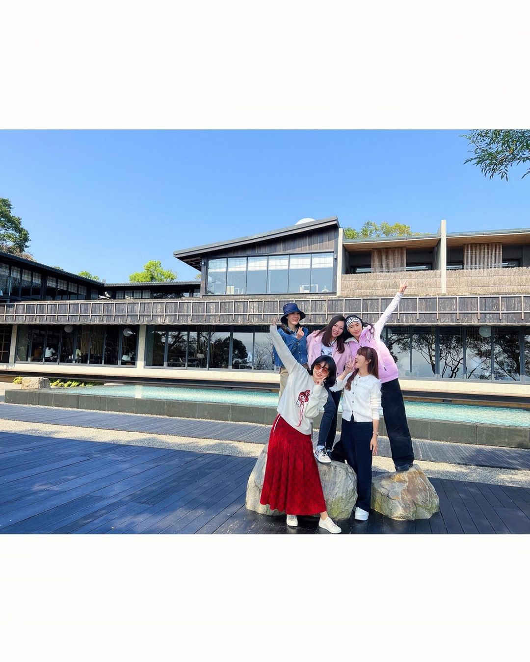 有錢不一定吃得到！曾馨瑩揪貴婦閨蜜朝聖「全台最難訂餐廳」　一字排開「各個來頭不小」網驚：都是美女