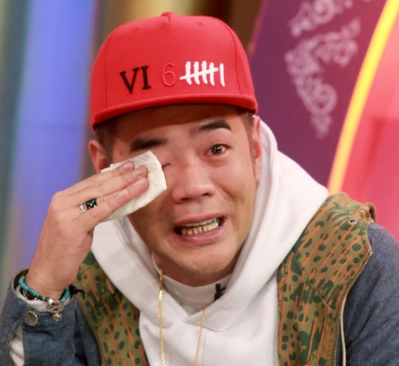 碰不法藥物被逮！44歲男星婚變後「消失演藝圈10年」　她巧遇合照「竟改行當老闆」近況曝光