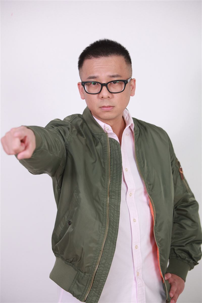 為籌母親手術費！《市井》男星5年沒戲拍「到餐廳刷碗」　「巧遇陳美鳳不敢認」被笑：你也就這樣