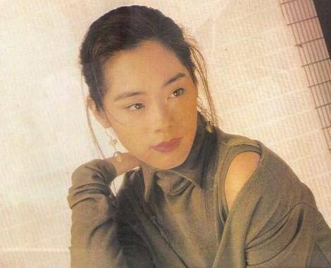 曾風頭蓋過王菲！一代天后當紅「未婚與和尚生子」對方12年不聞不問　今「近況曝光」讓人唏噓
